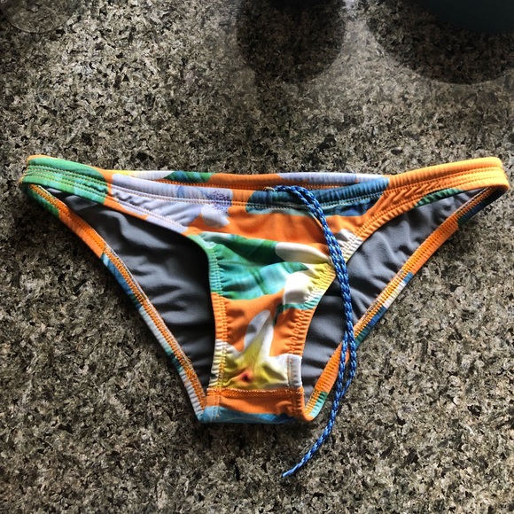 Jolyn Bali Bikini Bottoms: Hawaiian flower print - Picture 1 of 3